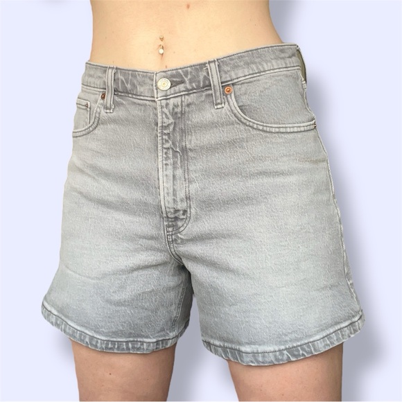 Abercrombie & Fitch The Dad Short High Rise Grey denim shorts - Picture 1 of 6